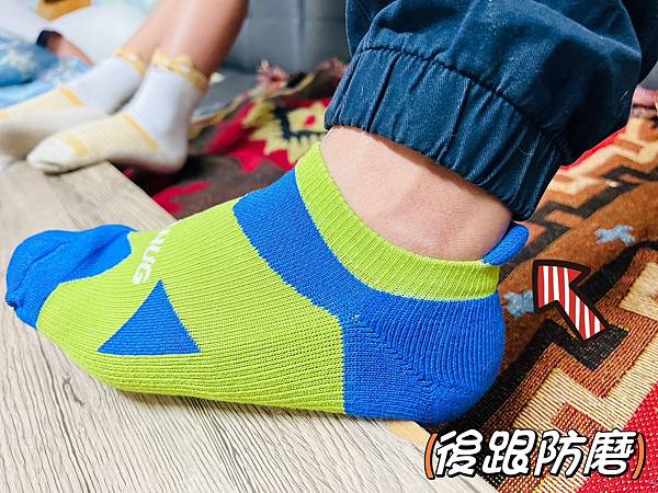 穿對襪子🧦 讓你的腳不再躲躲藏藏 《sNug除臭襪》透氣排汗