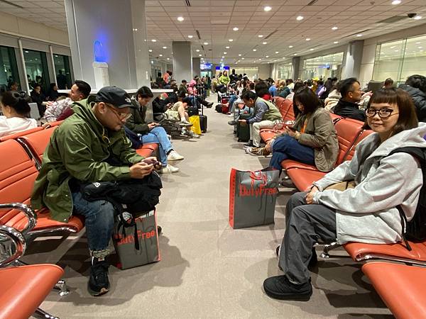 2024年美西之旅 咖哩我們來找你囉Day 1.「桃園機場 2024年美西之旅 咖哩我們來找你囉Day 1.「桃園機場