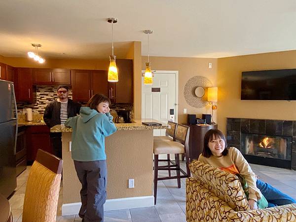 2024年美西之旅 咖哩我們來找你囉Day 6.「Seve