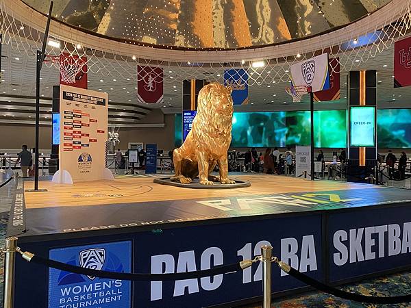 2024年美西之旅 咖哩我們來找你囉Day 6.「Seve