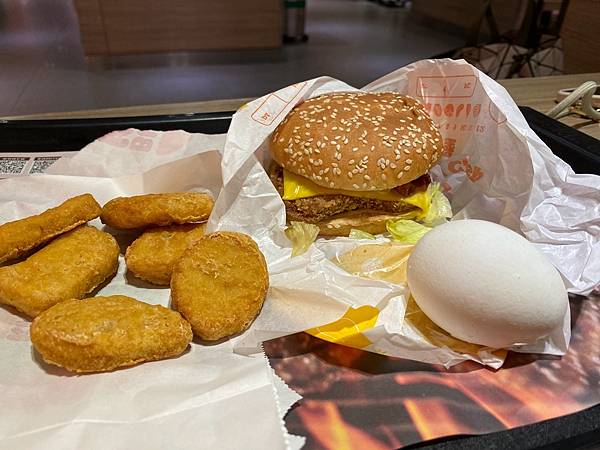 2024 秋 去找富士山玩Day1. 「格拉斯麗新宿酒店