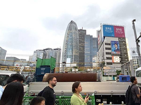 2024 秋 去找富士山玩Day1. 「格拉斯麗新宿酒店