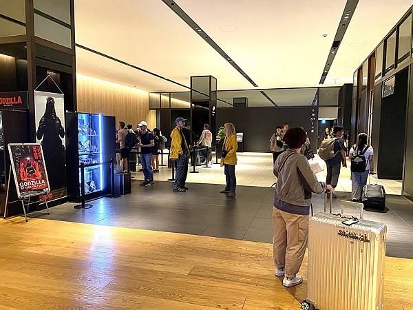 2024 秋 去找富士山玩Day1. 「格拉斯麗新宿酒店