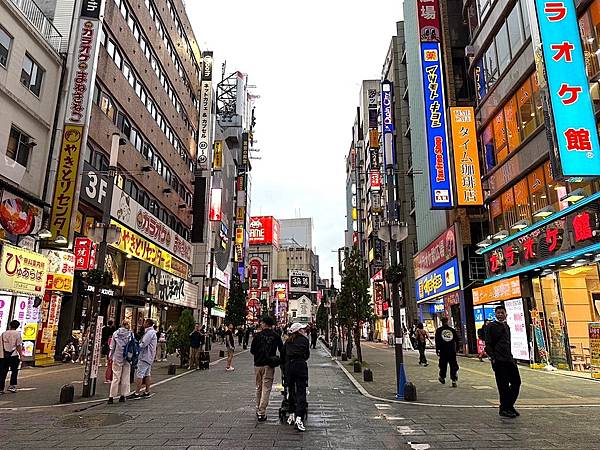2024 秋 去找富士山玩Day1. 「格拉斯麗新宿酒店