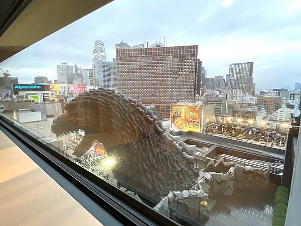 2024 秋 去找富士山玩Day1. 「格拉斯麗新宿酒店