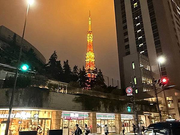 2024 秋 去找富士山玩Day1. 「格拉斯麗新宿酒店