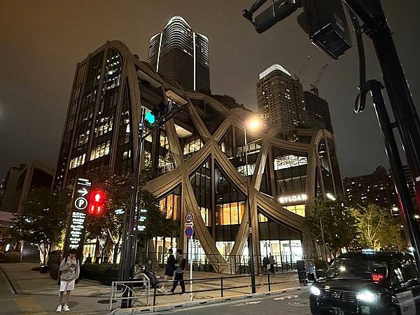 2024 秋 去找富士山玩Day1. 「格拉斯麗新宿酒店