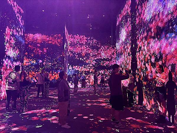 2024 秋 去找富士山玩Day1. 「格拉斯麗新宿酒店