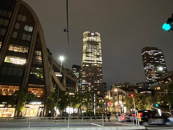 2024 秋 去找富士山玩Day1. 「格拉斯麗新宿酒店