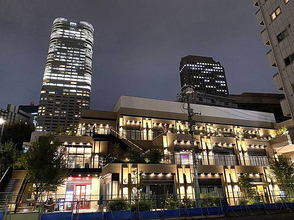 2024 秋 去找富士山玩Day1. 「格拉斯麗新宿酒店