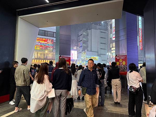 2024 秋 去找富士山玩Day1. 「格拉斯麗新宿酒店