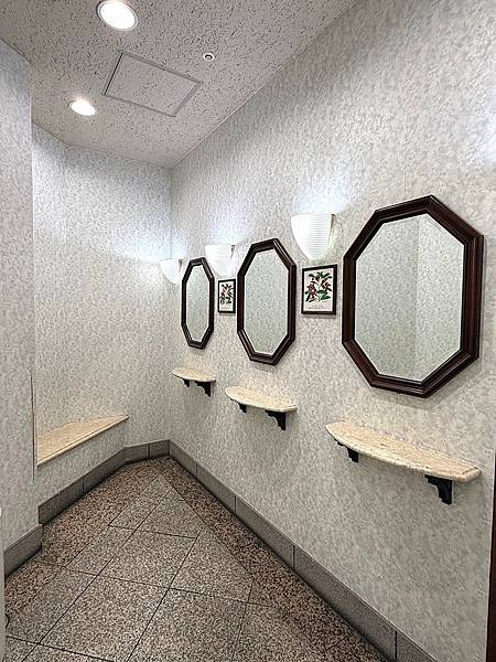 2024 秋 去找富士山玩Day2. 「搭乘踊子號伊豆半 2024 秋 去找富士山玩Day2. 「搭乘踊子號伊豆半