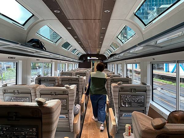 2024 秋 去找富士山玩Day2. 「搭乘踊子號伊豆半 2024 秋 去找富士山玩Day2. 「搭乘踊子號伊豆半