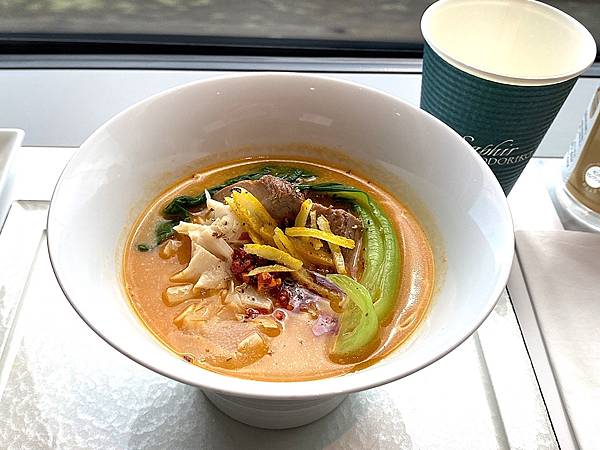 2024 秋 去找富士山玩Day2. 「搭乘踊子號伊豆半 2024 秋 去找富士山玩Day2. 「搭乘踊子號伊豆半