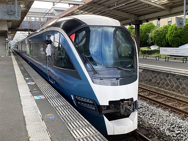 2024 秋 去找富士山玩Day2. 「搭乘踊子號伊豆半 2024 秋 去找富士山玩Day2. 「搭乘踊子號伊豆半