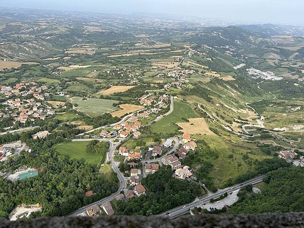 山中隱士,漫遊義大利國中國聖馬利諾(san marino)