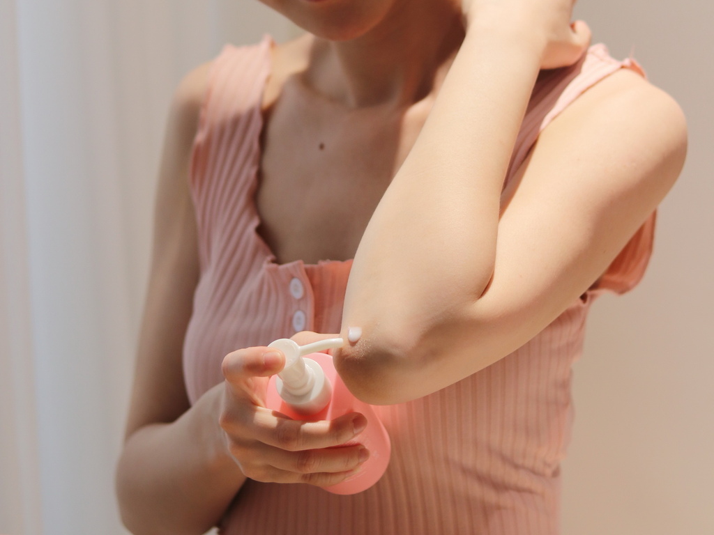 7 (3)新肌霓 美體煥膚精華乳 7 (3)新肌霓 美體煥膚精華乳