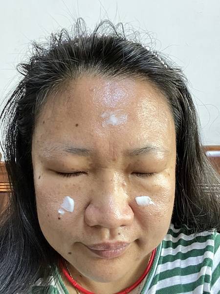 Neutrogena® 露得清 肌緻新生A醇乳霜~~肌膚保養