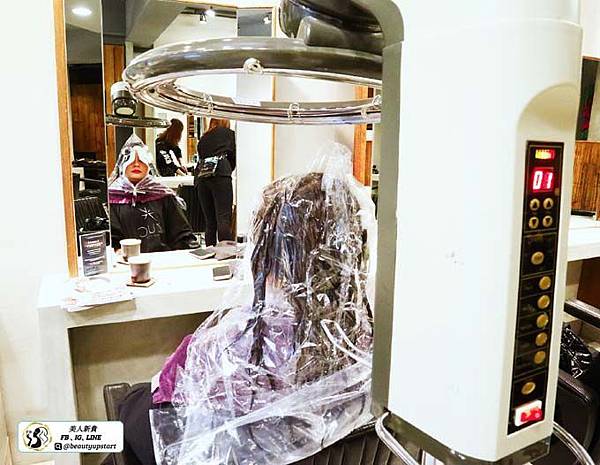 美人新貴燙髮至台北中山區髮廊 ZUC Collection 活髮塑型燙