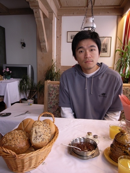餓了