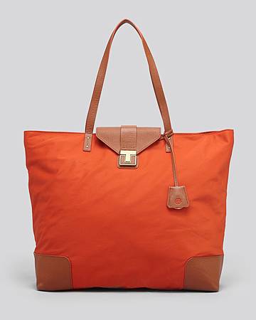 ToryBurchTote