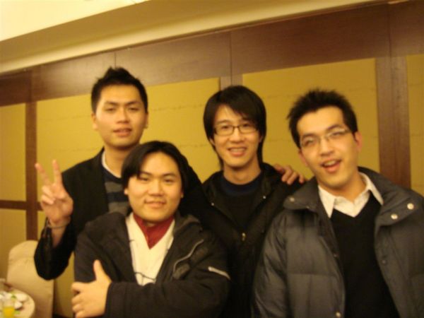 中國男生合照