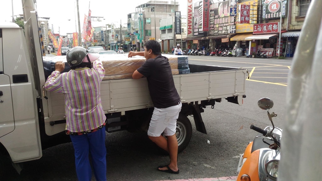 [床工場高雄飯店旗津民宿]萬丹西勢床墊 前鎮床墊 苓雅床墊 