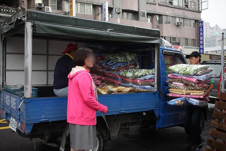 [高雄原著民族關懷協會]高雄茂林寢具130張高級天絲兩用被,