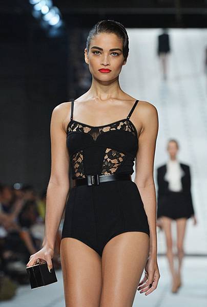 jason-wu-runway-spring-2013-20120907-230426-748