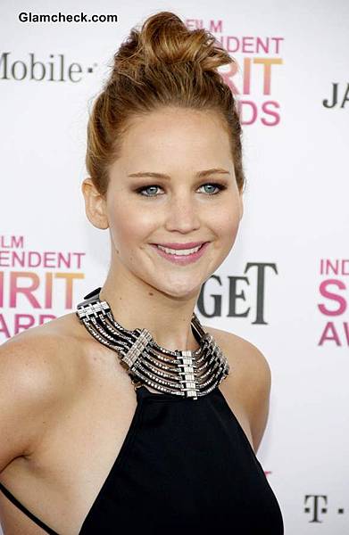 Jennifer-Lawrence-2013-Film-Independent-Spirit-Awards-Top-Knot-hairstyle.jpg