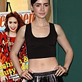 o-LILY-COLLINS-570.jpg