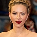 scarlett-johansson-cute-photo.jpg