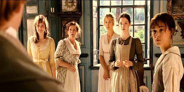 Mrs-Bennet-and-the-Bennet-sisters-in-Pride-and-Prejudice-2005.jpg