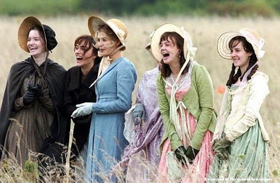 Pride_&_Prejudice_(2005)_Bennet_sisters_screenshot.jpg