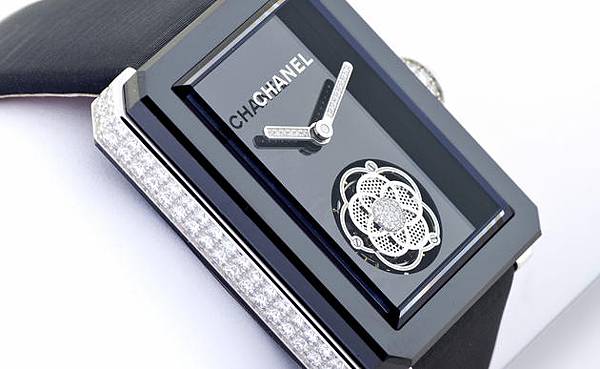 only_watch_2013_chanel_premiere_flying_tourbillon_by_antiquorum_3.jpg