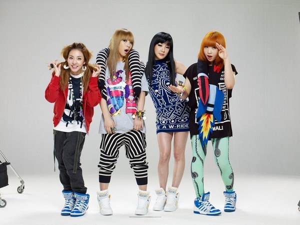 20101129_2ne1a.jpg