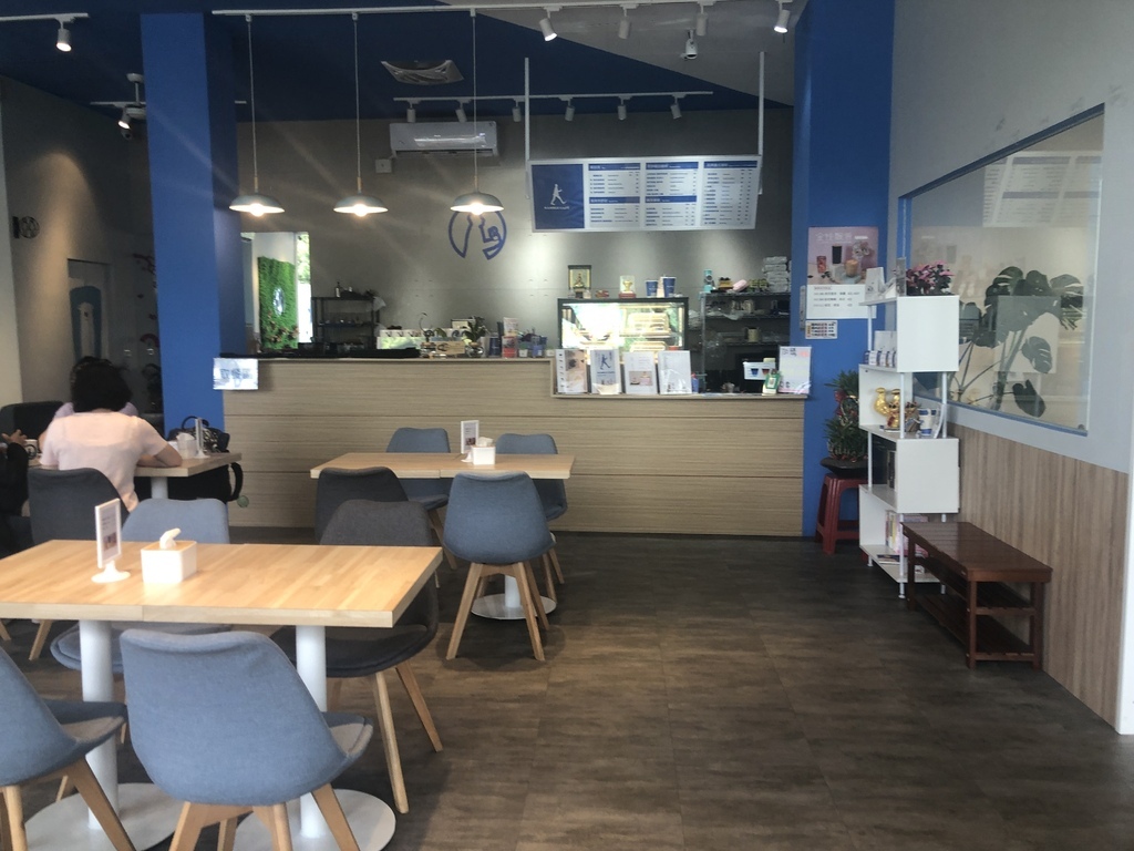 ［彰化田中］漫步藍咖啡 田中店 Ramble Cafe~空間