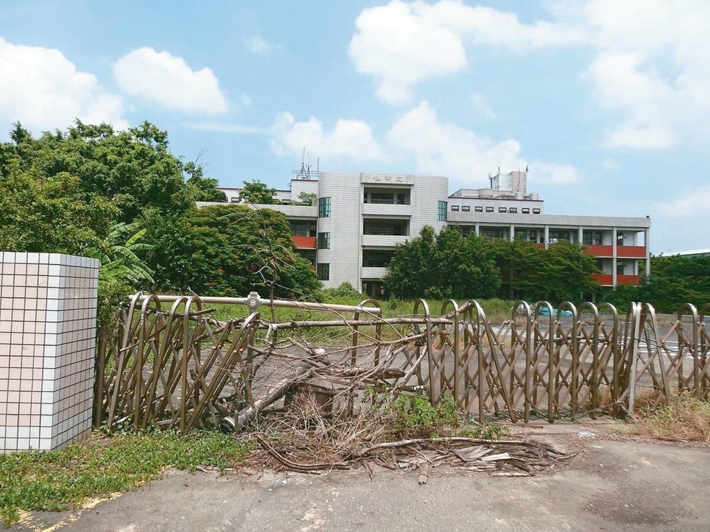 ［隨思主題］嘉南高中~東石鄉海邊的廢棄高中