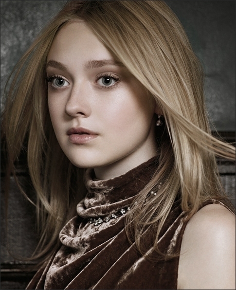 New-Dakota-Fanning-dakota-fanning-7670768-485-596