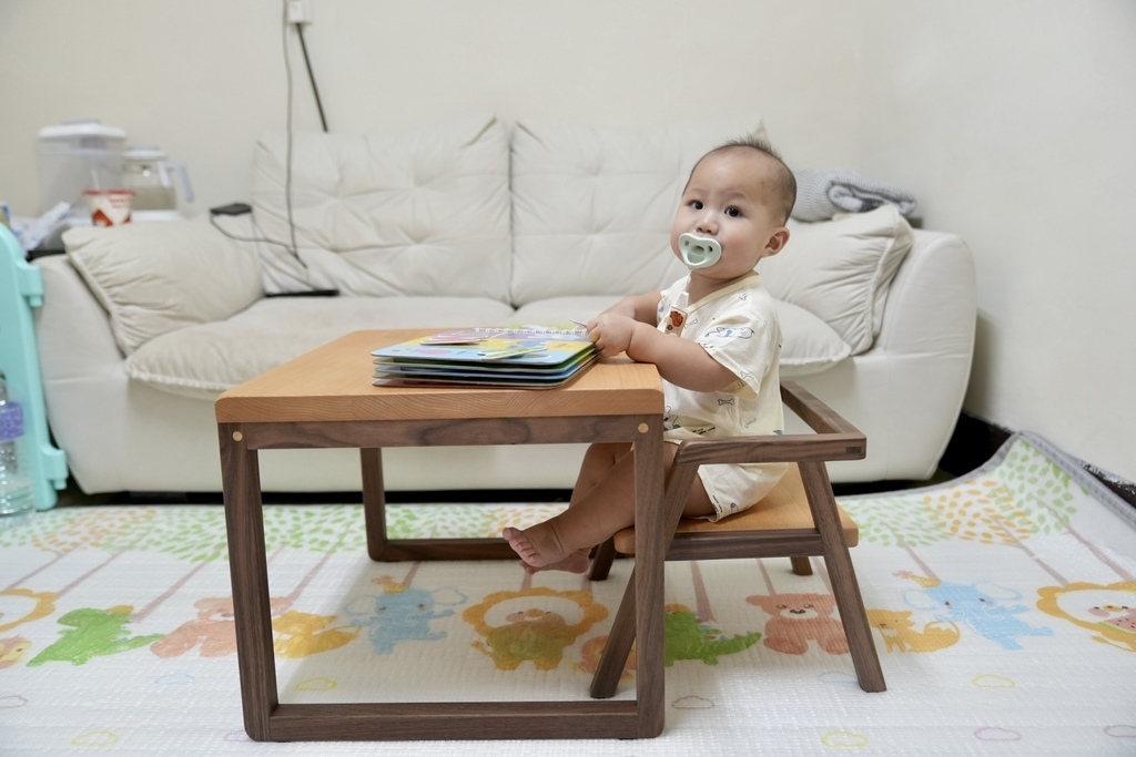 【開箱】eguchitoys 幼兒桌椅組｜0–4.5 歲蒙特