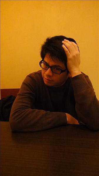 剛好埃及在暴動這人快餓死 剛好埃及在暴動這人快餓死