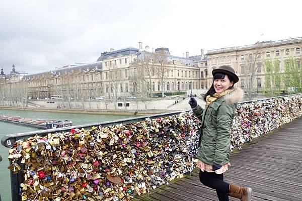 Pont des Arts拍一百張