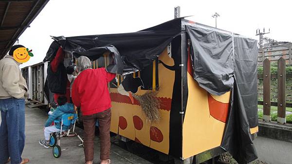  七堵鐵道公園看基隆龍貓火車