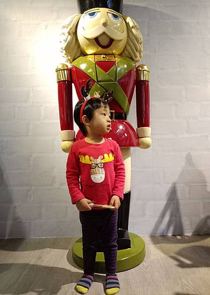 12-21 內湖聖誕趴(11).jpg