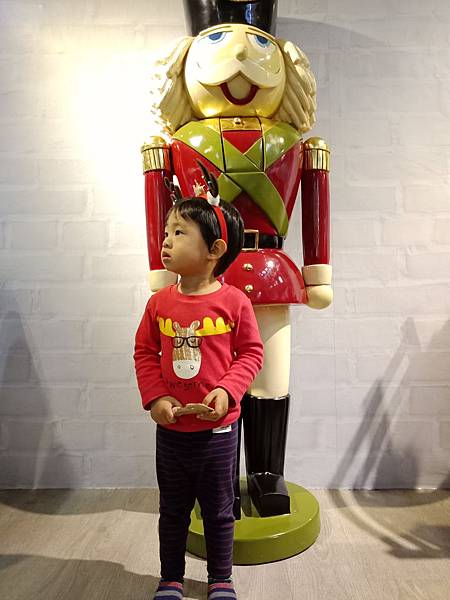 12-21 內湖聖誕趴(12).jpg