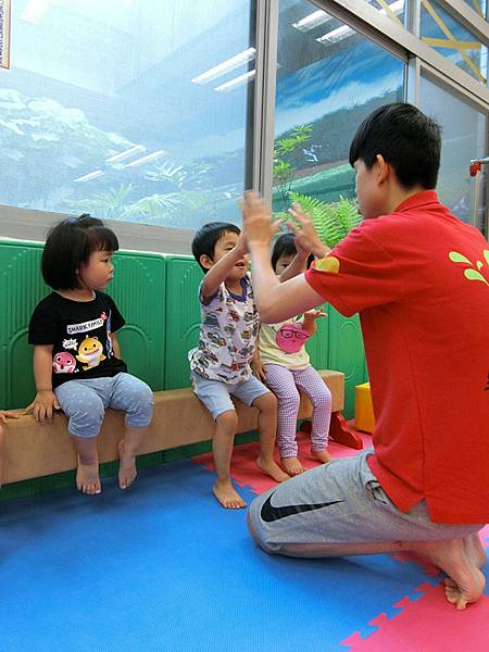 04-25 (4).jpg 04-25 (4).jpg