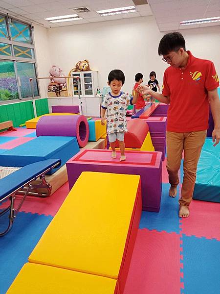 04-25 (8-4).jpg 04-25 (8-4).jpg