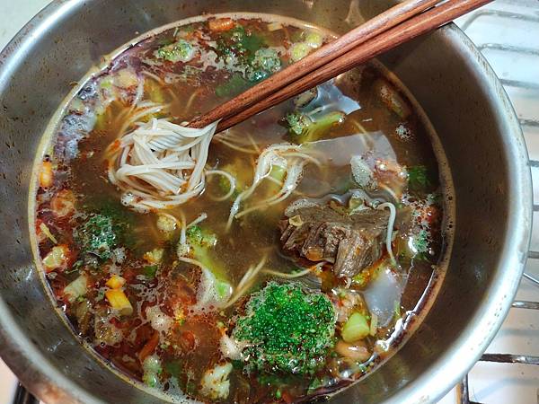 q (12).jpg q (12).jpg