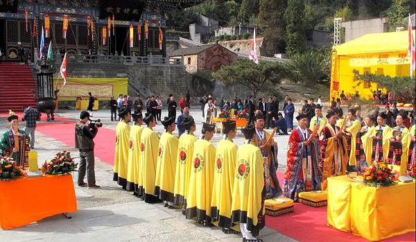2014甲午年大陸武當山600年玄天上帝首次巡境台灣在武當山紫霄宮舉行起駕儀式