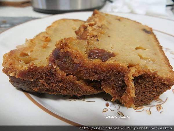 頂部鑲核桃奶油的蘋果麵包Apple Bread With Walnut Streusel Topping1 頂部鑲核桃奶油的蘋果麵包Apple Bread With Walnut Streusel Topping1